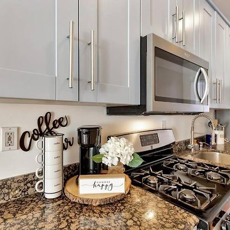 Dc A Lovely Urban Oasis Condo ワシントン エクステリア 写真